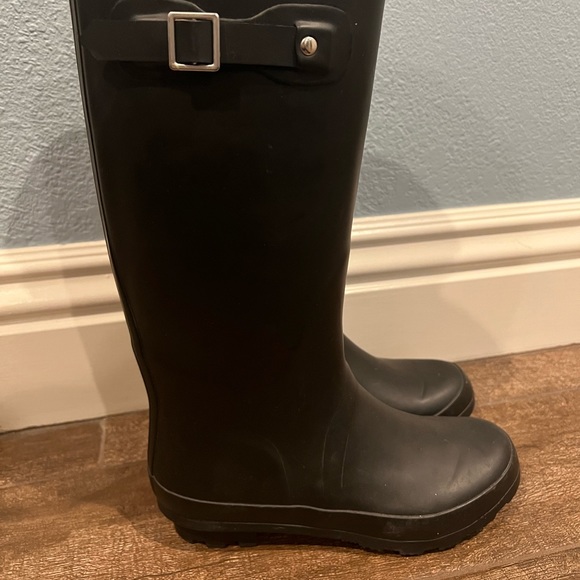 Black Rain Boots. Size 6 Womens Great condition - Picture 1 of 4